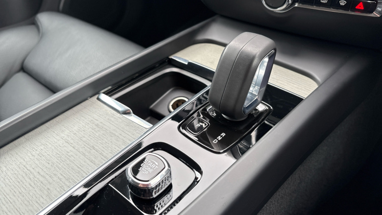 Volvo V60 2.0 B4D Cross Country 5dr AWD Auto Diesel Estate